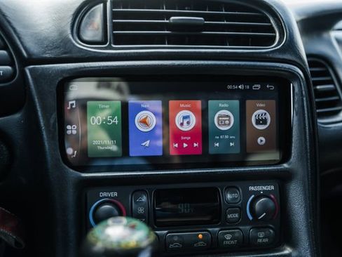 Used 1998 Chevrolet Corvette Convertible w/ Memory Pkg image 14