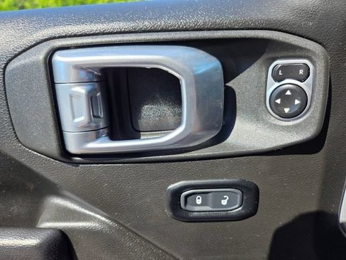 Used 2024 Jeep Gladiator Sport AWD/4WD image 37