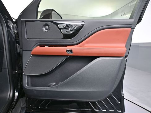 Used 2025 Lincoln Aviator Reserve w/ Jet Appearance Package image 53