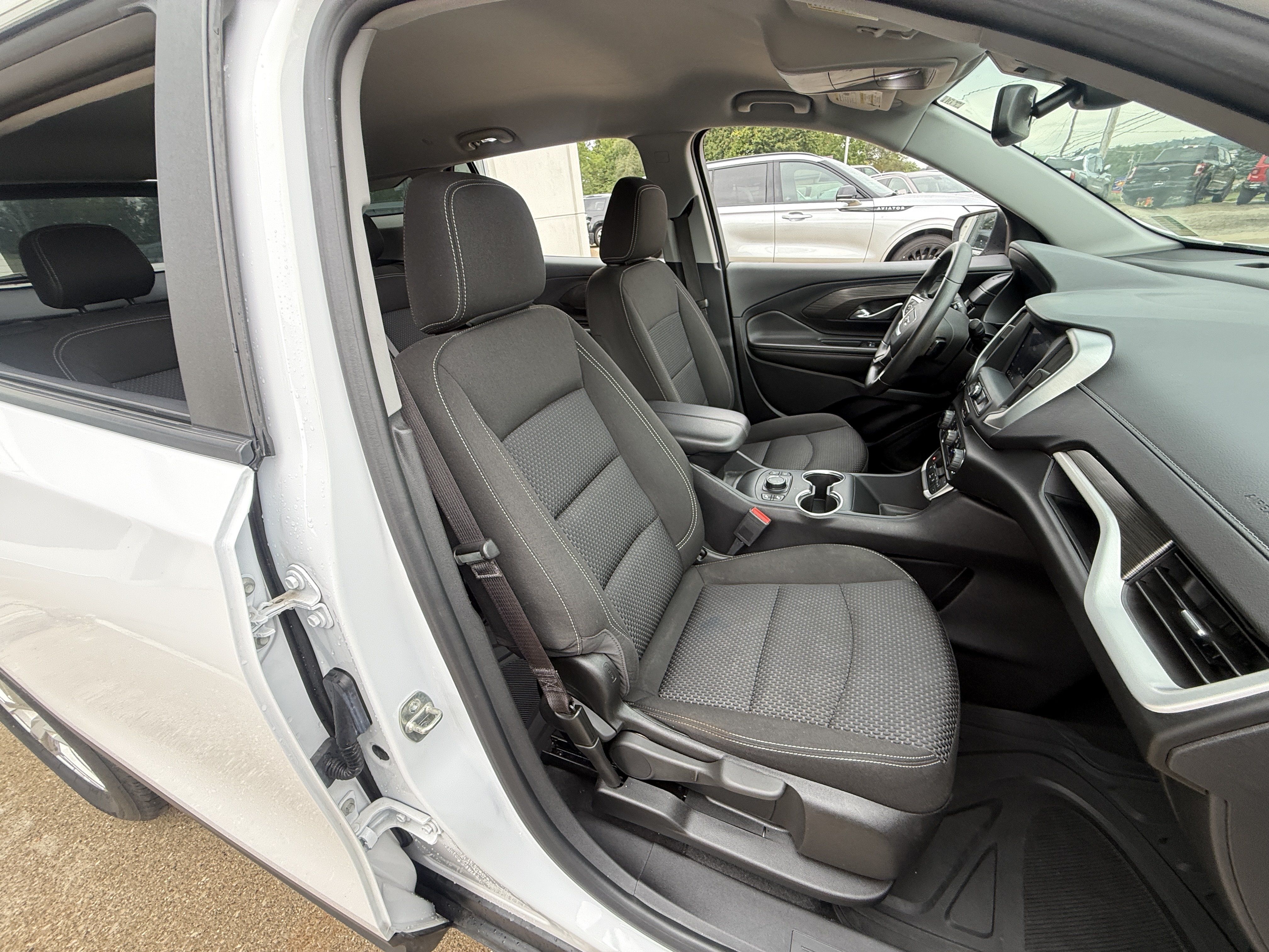 Used 2023 GMC Terrain SLE w/ Driver Convenience Package AWD/4WD image 21