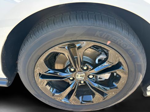 New 2025 Honda Accord SE image 32