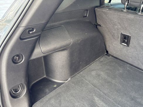 Used 2018 Chevrolet Equinox LT image 11