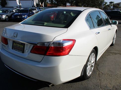 Used 2014 Honda Accord EX image 8