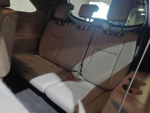 Used 2018 Toyota Highlander Limited w/ Protection Package #3 image 26