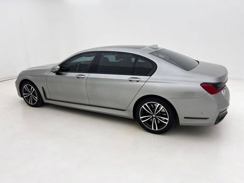 Certified 2022 BMW 740i xDrive w/ M Sport Package image 10
