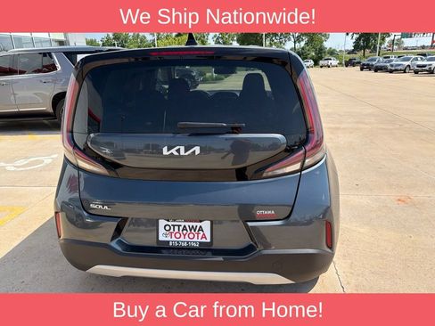 Used 2025 Kia Soul LX w/ LX Technology Package FWD image 6