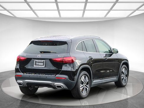 Certified 2025 Mercedes-Benz GLA 250 4MATIC image 4
