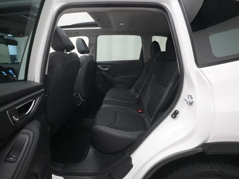 Used 2024 Subaru Forester Premium AWD/4WD image 15