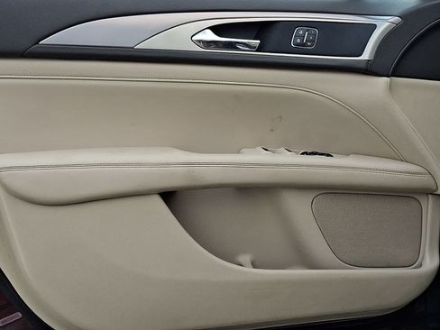 Used 2018 Lincoln MKZ Premiere FWD image 14