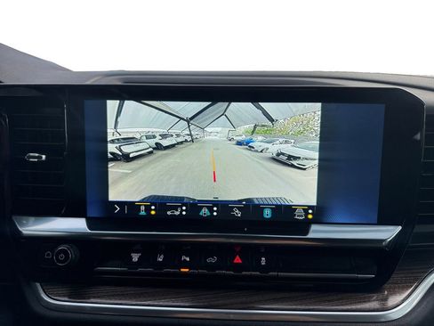 Used 2024 Chevrolet Silverado 3500 LT w/ Texas Edition image 27