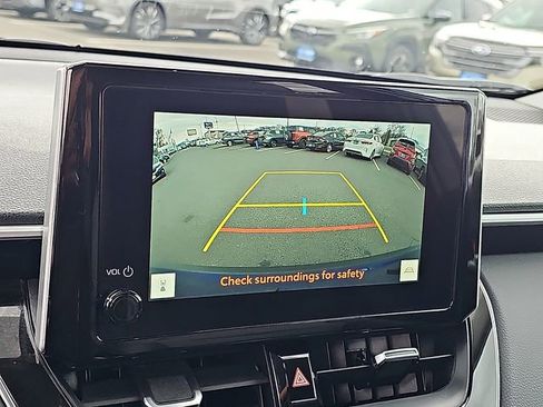 Used 2025 Toyota Corolla Cross XLE w/ Convenience Package AWD/4WD image 19