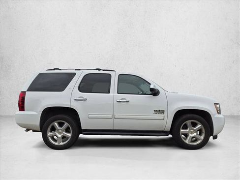 Used 2013 Chevrolet Tahoe LT w/ Texas Edition RWD image 4