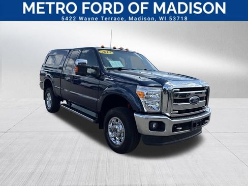 Used 2016 Ford F250 XLT w/ XLT Premium Package AWD/4WD image 8