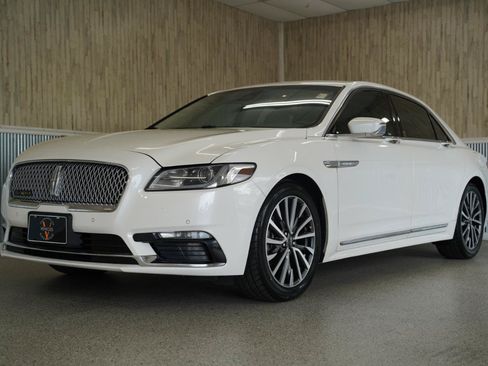 Used 2018 Lincoln Continental Select w/ Continental Climate Package FWD image 4
