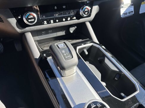 New 2026 Mitsubishi Outlander AWD image 22