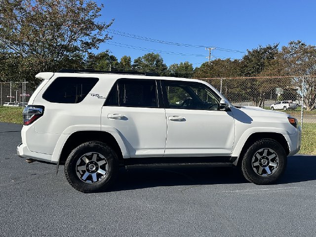 Used 2023 Toyota 4Runner TRD Off-Road Premium AWD/4WD image 9