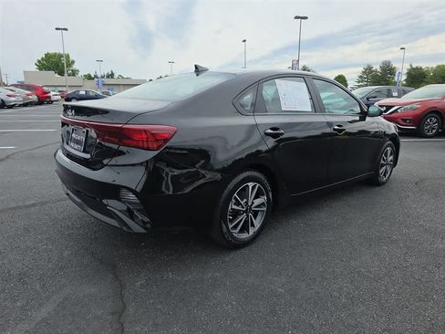 Used 2023 Kia Forte LXS FWD image 11