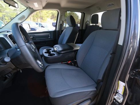 Used 2024 RAM 1500 Classic SLT image 22