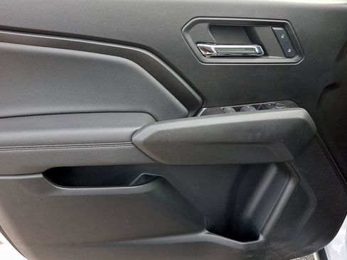 Used 2024 GMC Canyon Elevation w/ Elevation Premium Package AWD/4WD image 12
