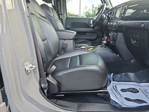 Used 2022 Jeep Wrangler Unlimited Rubicon AWD/4WD image 14