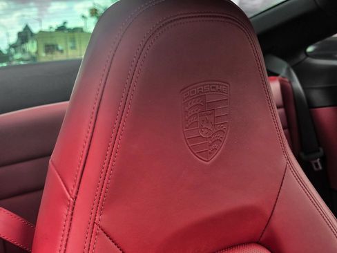 Used 2022 Porsche 911 Carrera 4S AWD/4WD image 33