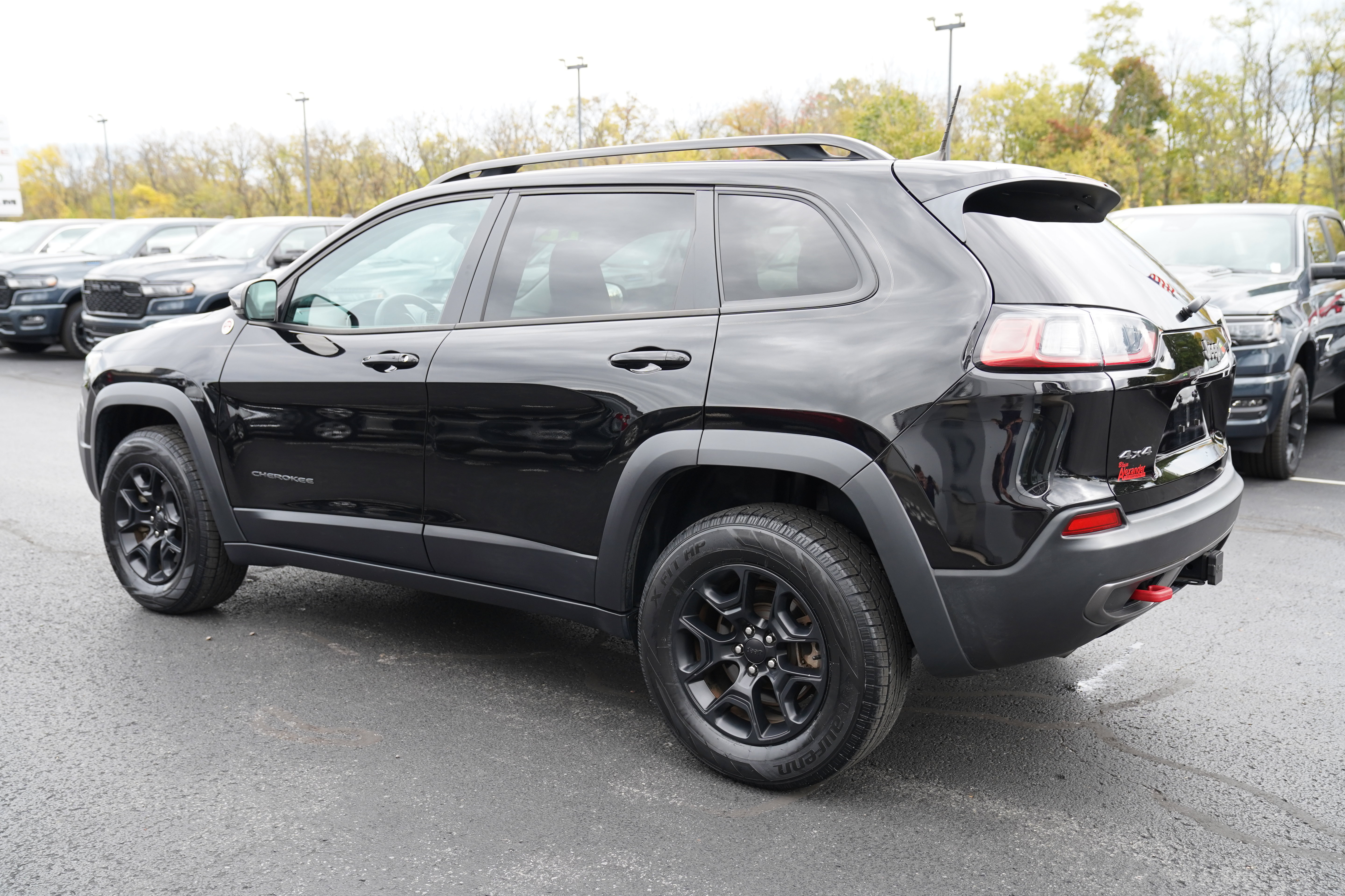 Used 2022 Jeep Cherokee Trailhawk w/ Trailer Tow Group AWD/4WD image 8