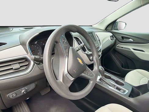Used 2021 Chevrolet Equinox LT FWD image 11