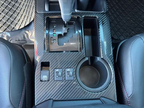 Used 2018 Toyota 4Runner TRD Off-Road Premium image 26