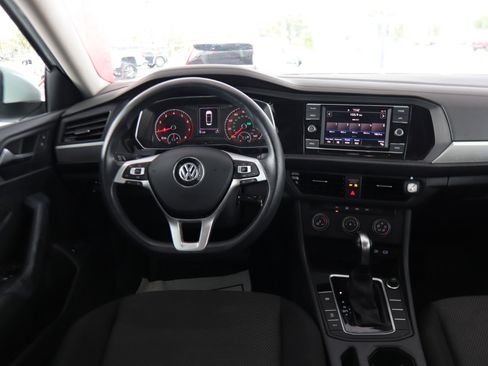 Used 2020 Volkswagen Jetta S w/ Driver Assistance Package image 31