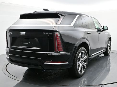 New 2025 Cadillac Escalade IQ Luxury 2 image 5