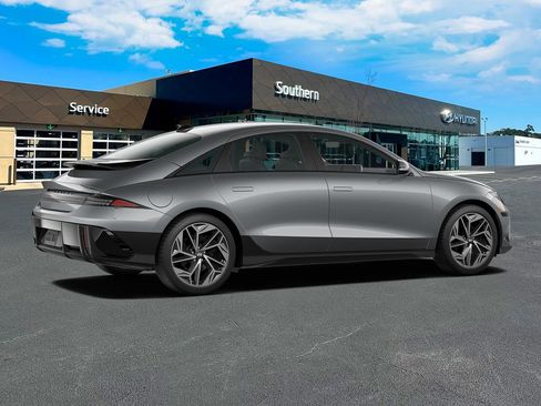 New 2024 Hyundai Ioniq 6 SEL image 9