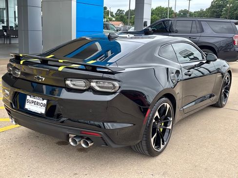 Used 2023 Chevrolet Camaro SS RWD image 3