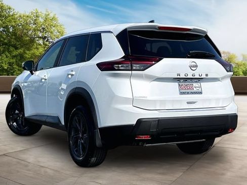 New 2026 Nissan Rogue SV FWD image 3