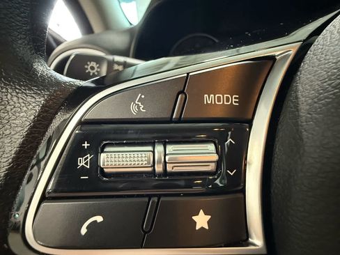 Used 2024 Kia Forte LXS image 18