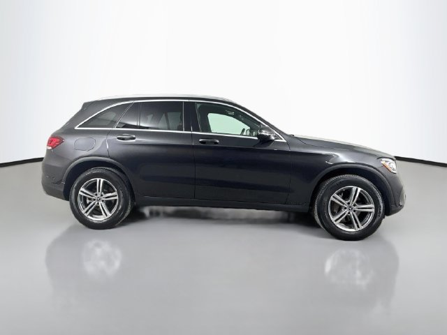 Used 2021 Mercedes-Benz GLC 300 4MATIC image 4