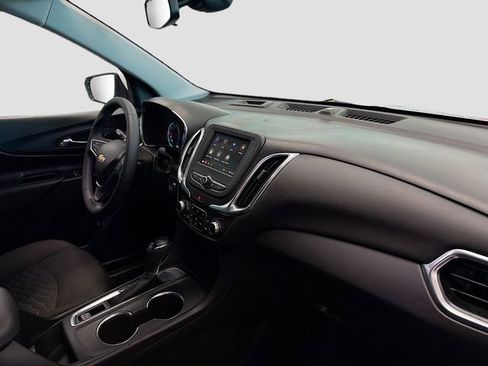Used 2020 Chevrolet Equinox LT image 27