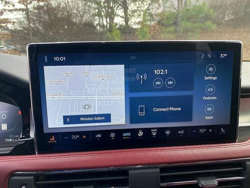 Used 2023 Lincoln Corsair Reserve w/ Jet Appearance Package image 16