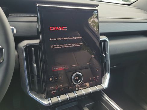 New 2026 GMC Acadia Elevation w/ Elevation Premium Package FWD image 11