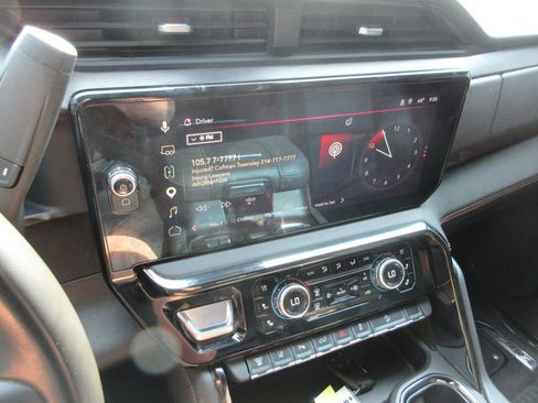 Used 2025 GMC Sierra 2500 AT4 w/ AT4 Premium Plus Package AWD/4WD image 34
