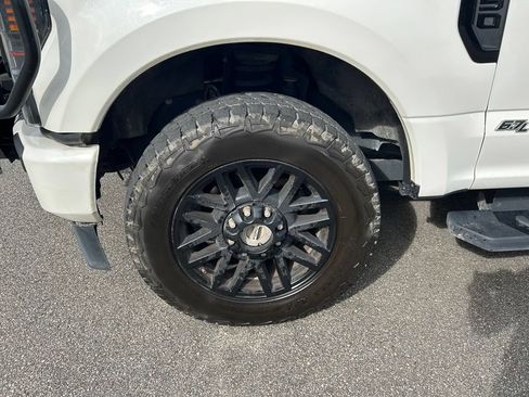 Used 2021 Ford F250 Lariat AWD/4WD image 5