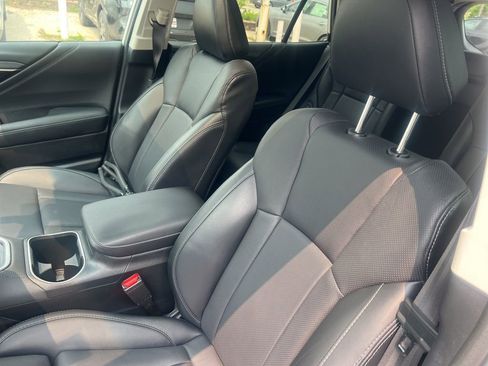 Used 2022 Subaru Outback Limited w/ Popular Package #2 image 6