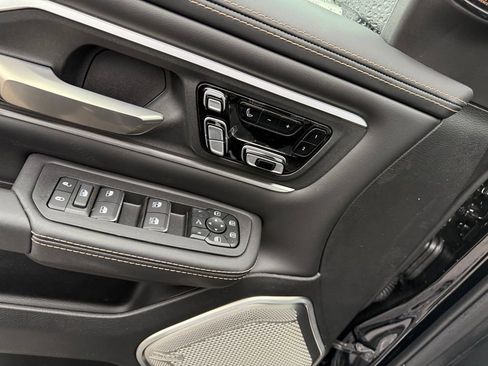 New 2026 RAM 1500 Tungsten w/ Trailer Tow Group AWD/4WD image 12