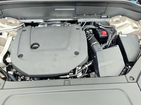 New 2025 Volvo XC90 B6 Plus w/ Protection Package Premier image 33