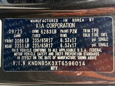 Used 2026 Kia Carnival FWD image 36