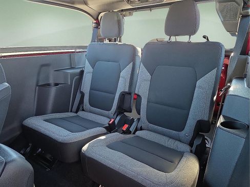 New 2025 Ford Bronco 2-Door w/ Sasquatch Package AWD/4WD image 10