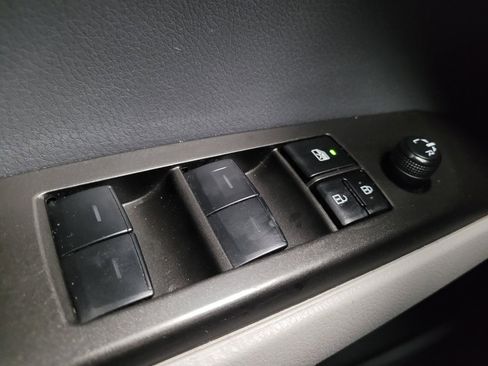 Used 2023 Toyota Camry LE image 27