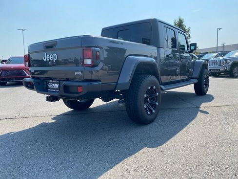 Used 2021 Jeep Gladiator Overland w/ Popular Equipment Package AWD/4WD image 7