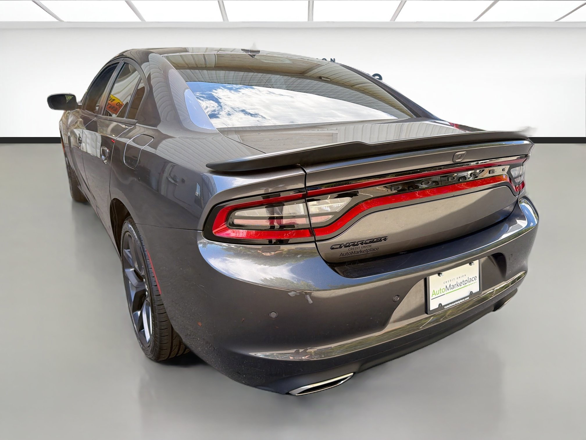 Used 2023 Dodge Charger SXT w/ Blacktop Package RWD image 4