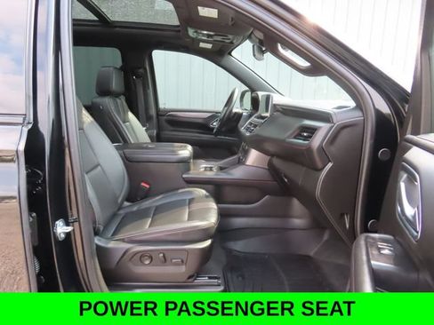 Used 2024 Chevrolet Suburban RST w/ Luxury Package AWD/4WD image 25