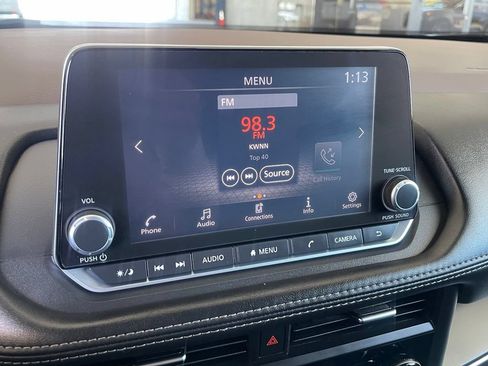 Used 2023 Nissan Rogue S FWD image 18